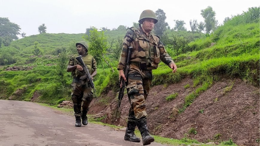 Army Foils Infiltration Bid In Jammu & Kashmir`s Poonch, Soldier Injured In Ongoing Encounter