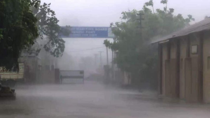 Cyclone Asna Causes Heavy Rains In Gujarat; IMD Issues Warning