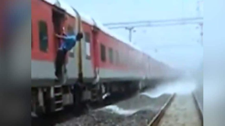 Indore-Malwa Express Brake Malfunction Causes Smoke; No Casualty