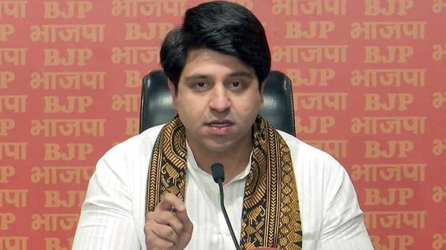 BJP`s Shehzad Poonawalla Slams Mamata`s Government For Rising Crime Against Women