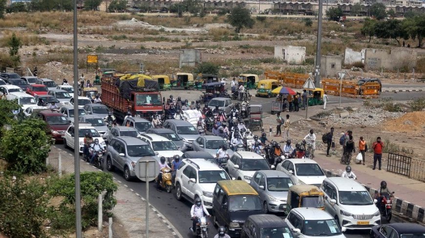 Delhi Traffic Advisory: Vehicular Movement Disrupted On These Routes Until October 20