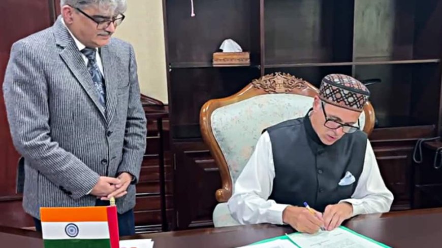 Omar Abdullah’s First Cabinet Meeting Passes Resolution For Jammu and Kashmir’s Statehood