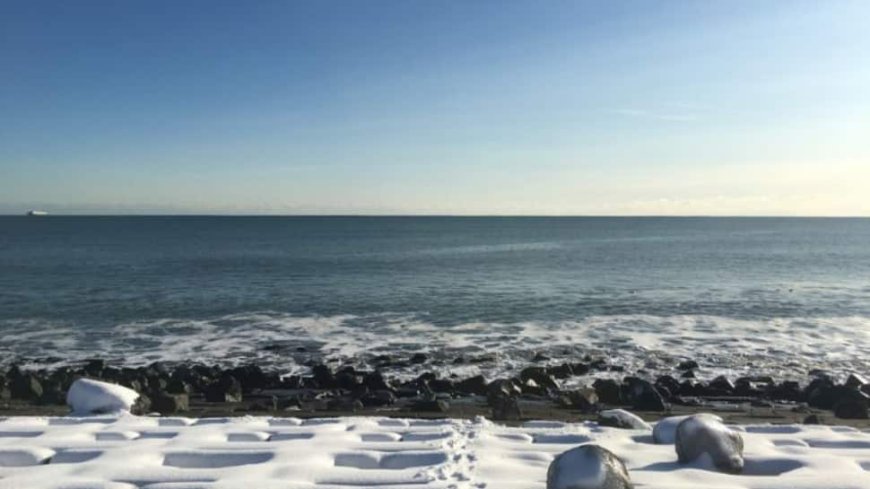 Where Sand Meets Snow: The Enchanting Beauty of Japan's Pismo Beach