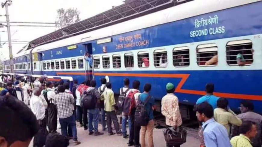 Rs 100 Deducted For Waitlisted Train Ticket Cancellation; IRCTC Responds