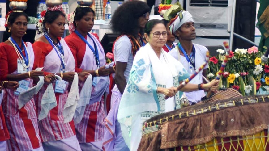 West Bengal Bypolls: TMC Sweeps By-Elections, Mamata Thanks `Maa, Mati, Manush`