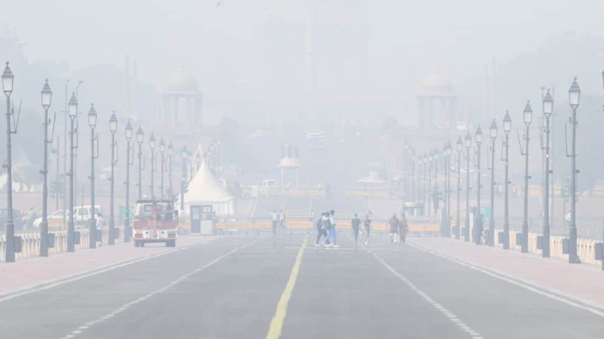 Delhi Residents Continue To Suffer As Air Quality Remains `Very Poor` As AQI Hits 332