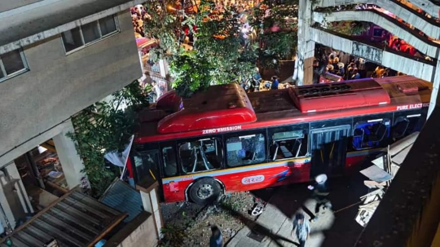 Kurla Bus Accident: 4 Dead, 25 Injured As BEST Bus Crashes Into Pedestrians, Vehicles In Mumbai | Video