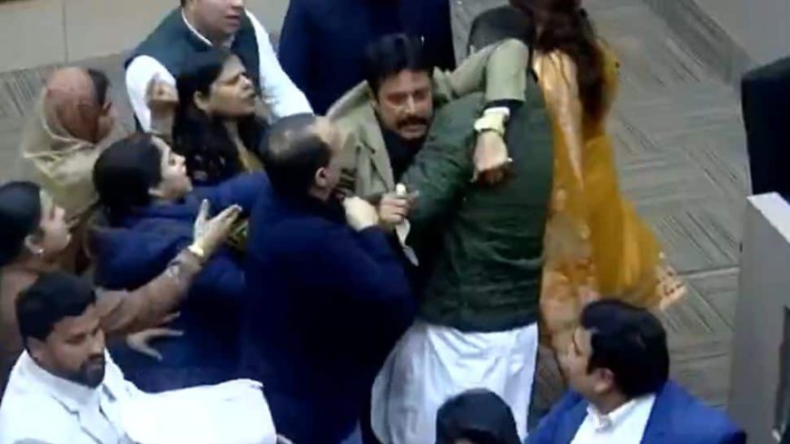 Watch: Scuffle Breaks Out Between Cong, BJP Councillors At Chandigarh Body Meet Over Ambedkar Row