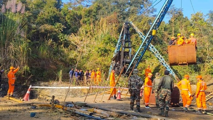 Assam: Rescuers Recover Body From Flooded Illegal Coal Mine After 48 Hours, Several Still Missing