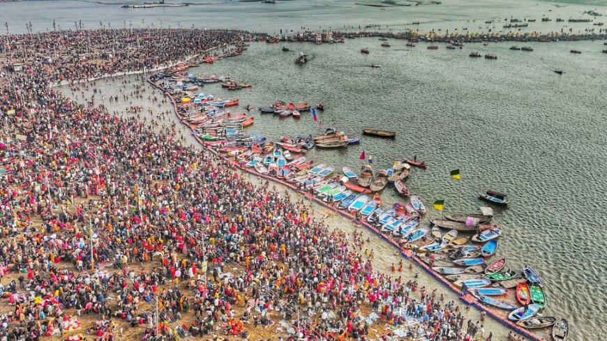 Mahakumbh 2025: Over 1 Crore Take Holy Dip At Prayagraj Sangam; Sanatani Akharas Lead First ‘Amrit Snan’ Today On Makar Sankranti