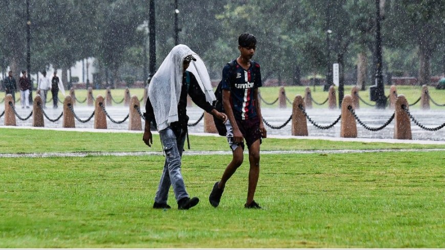 Delhi Weather: Capital Wakes Up To Rain Amid `Poor` Air Quality, More Showers In Store? — Check Here