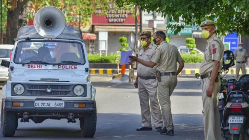 Delhi Police Crackdown On Bangladeshi Infiltration: Cops Conduct Search Operation In Slum Areas Ahead Of Polls