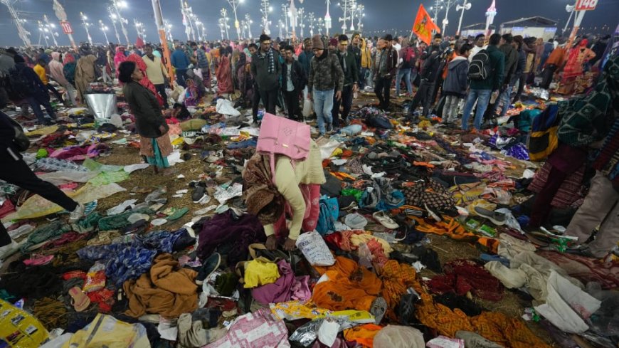 Mahakumbh Stampede: Over 10 Feared Dead, Akharas Call Off `Amrit Snan` | 10 Points