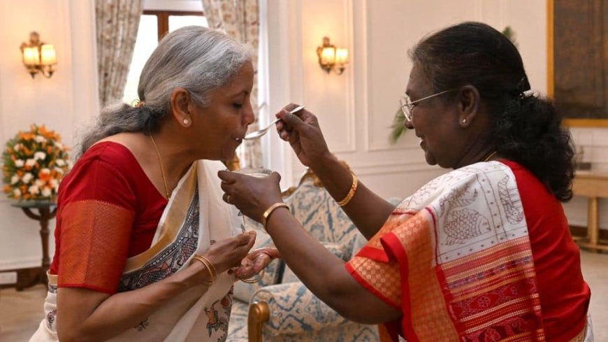 Budget 2025: President Murmu Feeds 'Dahi-Cheeni' To Nirmala Sitharaman– Watch Video