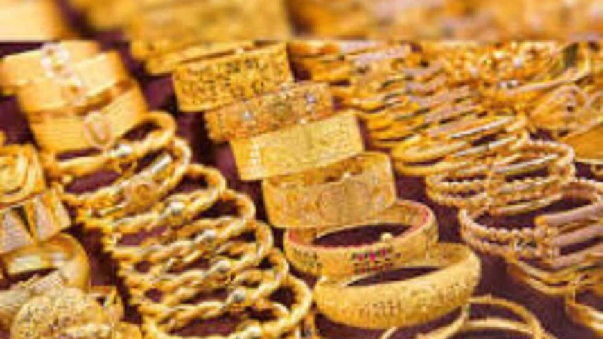 Gold Hits Record High Of Rs 87,210 Per 10g Amid Global Economic Uncertainty