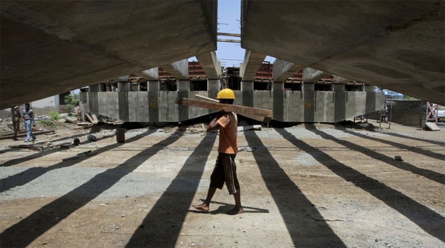 Fitch Projects India's GDP Growth At 6.4% For Fy26, Retains 6.3% For FY27