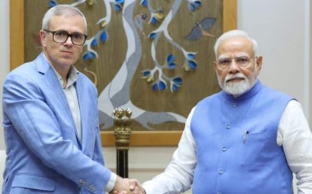 Omar Abdullah Meets PM Modi In Aftermath Of Pahalgam Terror Attack