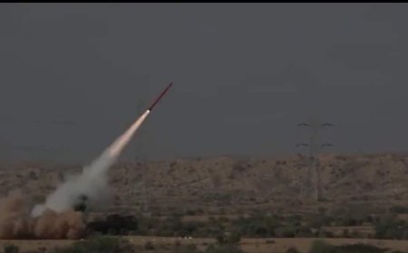 Pakistan Test-Fires 2nd Missile Amid Rising India Tensions After Pahalgam Terror Attack | WATCH