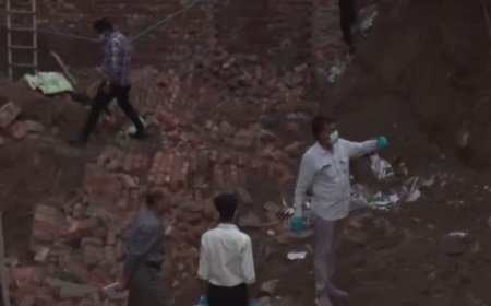 Delhi: Three Dead After Under-Construction Building Collapses In Paharganj
