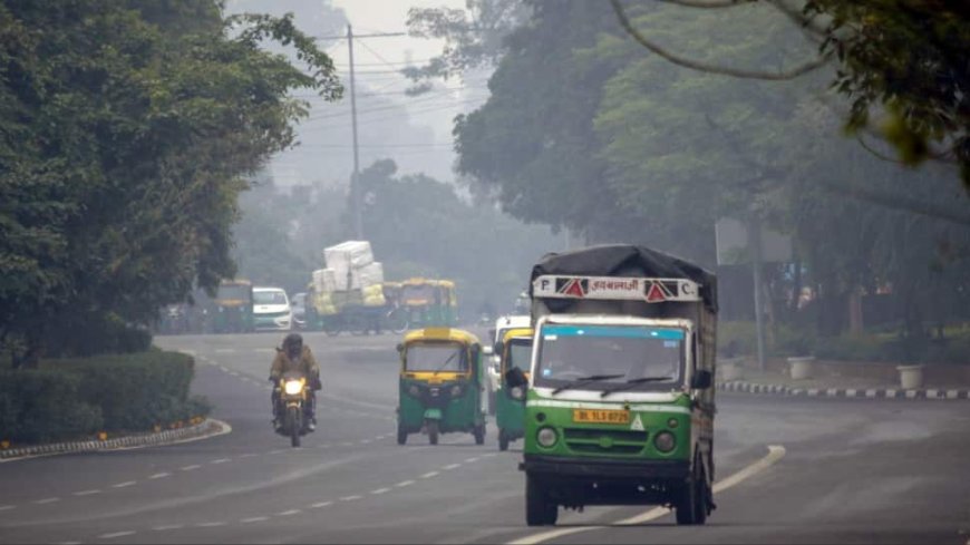 Delhi-NCR Weather Alert: Thunderstorms, Rain, Winds Up To 50 km/h Expected — How Long Will The Heat Relief Last?