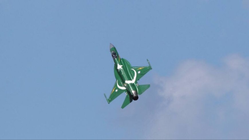 Pakistani JF-17 Pilot Captured Alive In Akhnoor, Jammu Amid Escalating India-Pakistan Tensions | VIDEO